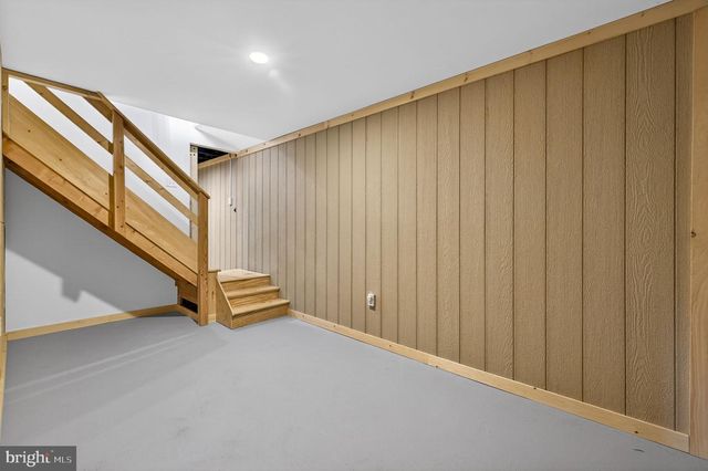 2368 CROSSINGS VIEW RD, Paw Paw, WV 25434