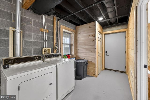 2368 CROSSINGS VIEW RD, Paw Paw, WV 25434