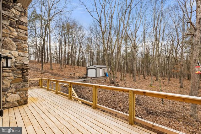 2368 CROSSINGS VIEW RD, Paw Paw, WV 25434