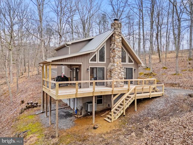2368 CROSSINGS VIEW RD, Paw Paw, WV 25434