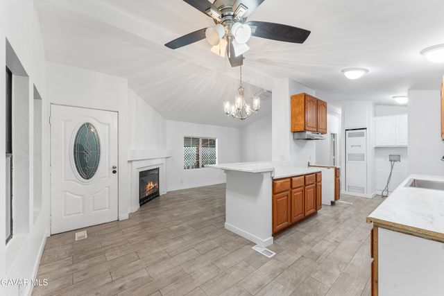 43850 E 20th Street 261, Lancaster, CA 93535