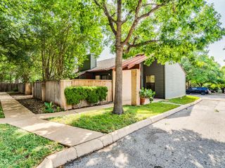 3815 Menchaca RD 19, Austin, TX 78704