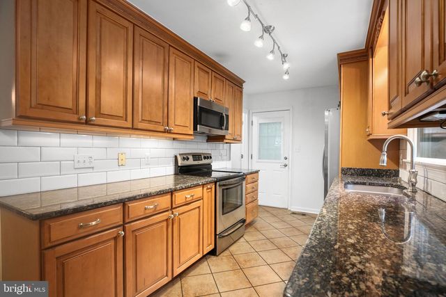 13706 FLANK MARCH LN, Spotsylvania, VA 22551