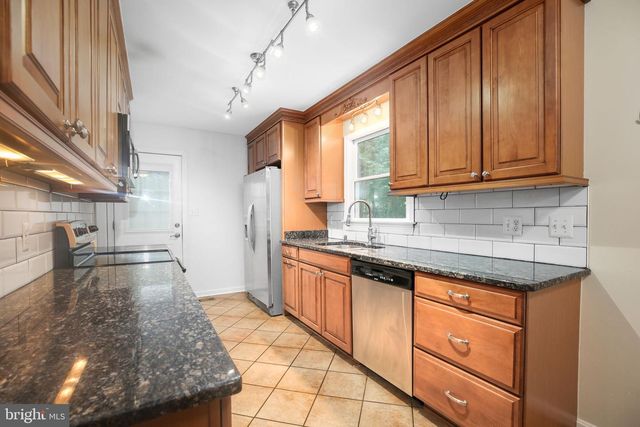 13706 FLANK MARCH LN, Spotsylvania, VA 22551