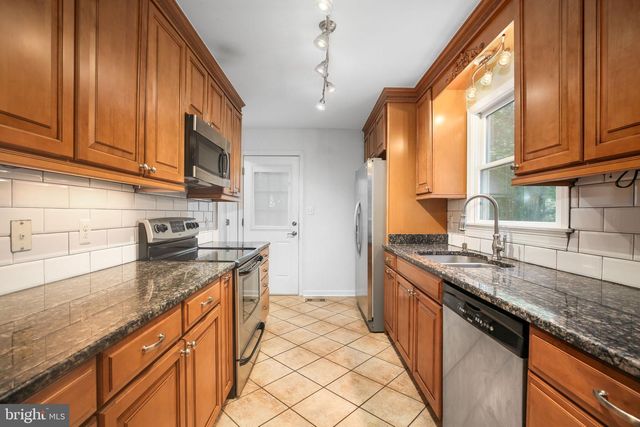 13706 FLANK MARCH LN, Spotsylvania, VA 22551