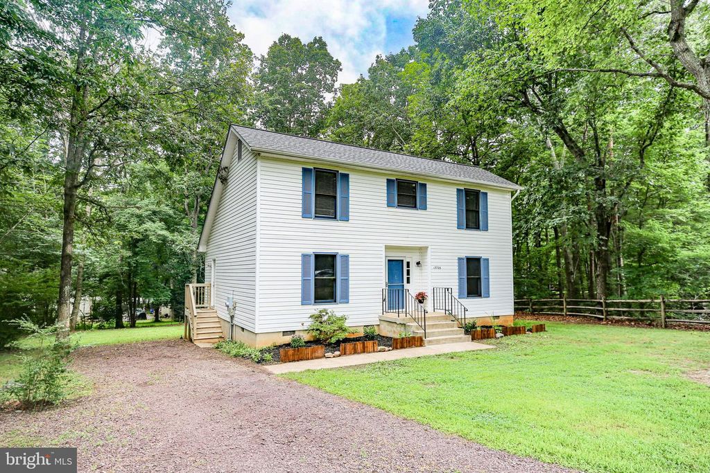13706 FLANK MARCH LN, Spotsylvania, VA 22551