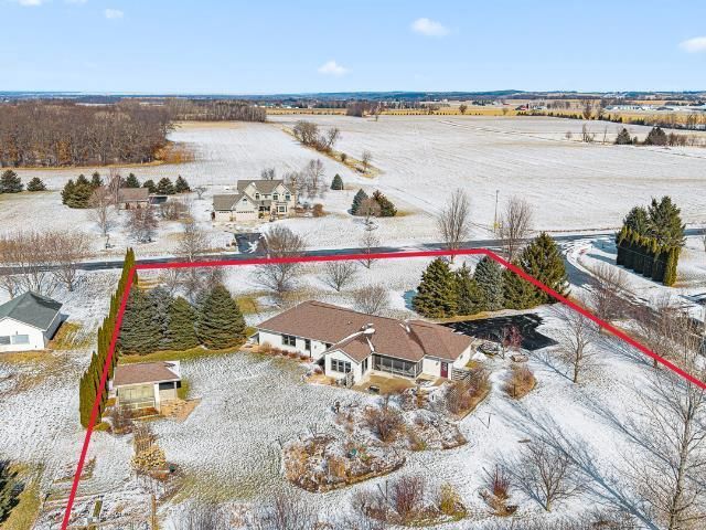 N3690 MAPLE LANE, Fond Du Lac, WI 54937