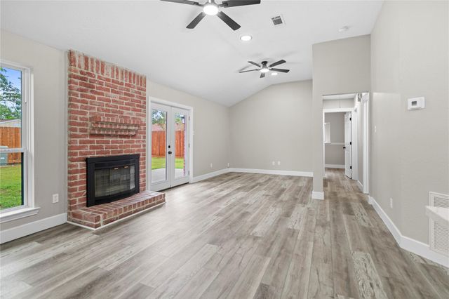 16886 Canary Street, Conroe, TX 77385