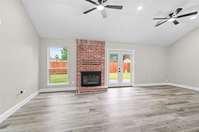 16886 Canary Street, Conroe, TX 77385