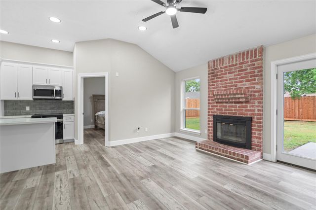 16886 Canary Street, Conroe, TX 77385