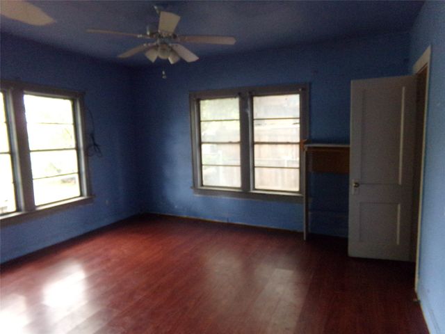 7415 Cortland Avenue, Dallas, TX 75235