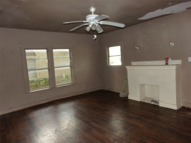 7415 Cortland Avenue, Dallas, TX 75235