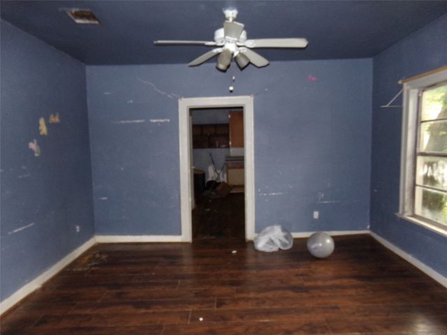 7415 Cortland Avenue, Dallas, TX 75235