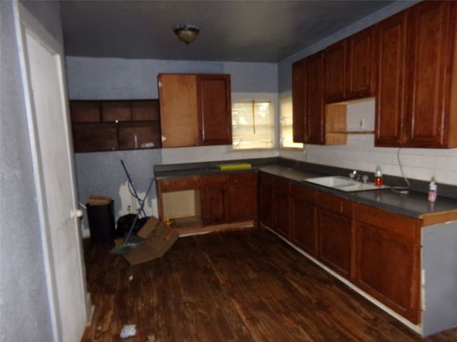 7415 Cortland Avenue, Dallas, TX 75235
