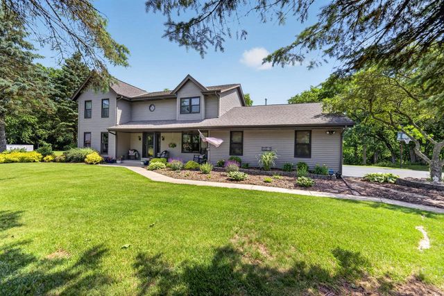 N6W31264 Alberta DRIVE, Delafield, WI 53018