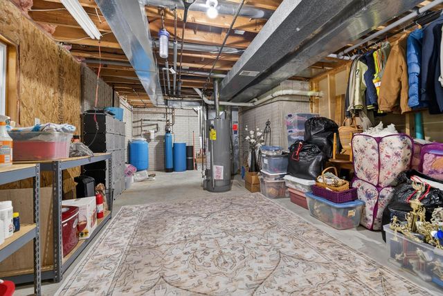 N6W31264 Alberta DRIVE, Delafield, WI 53018