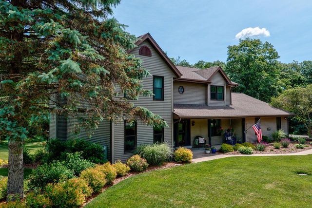 N6W31264 Alberta DRIVE, Delafield, WI 53018