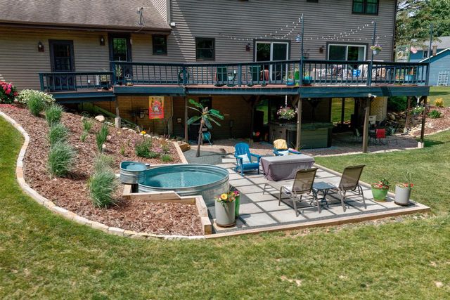 N6W31264 Alberta DRIVE, Delafield, WI 53018