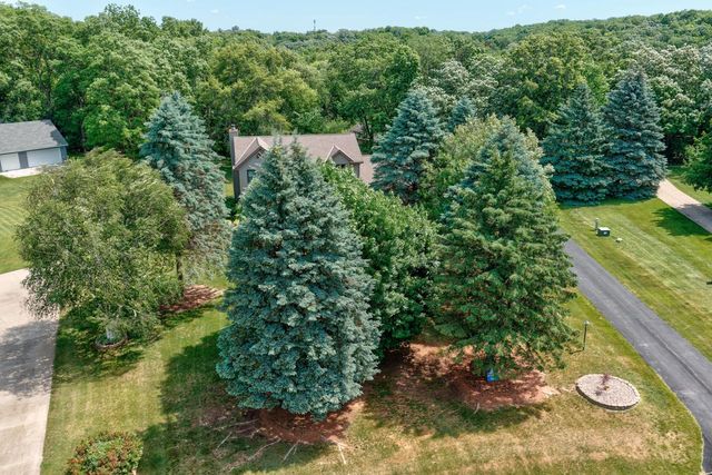 N6W31264 Alberta DRIVE, Delafield, WI 53018