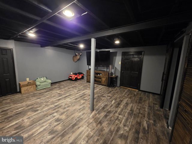 4903 ERIE RD, Harrisburg, PA 17111