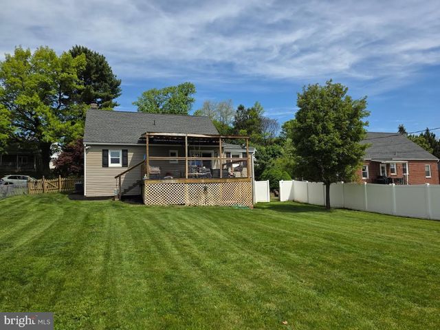 4903 ERIE RD, Harrisburg, PA 17111