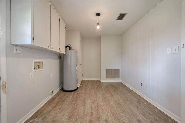 705 S La Grange Street, Flatonia, TX 78941