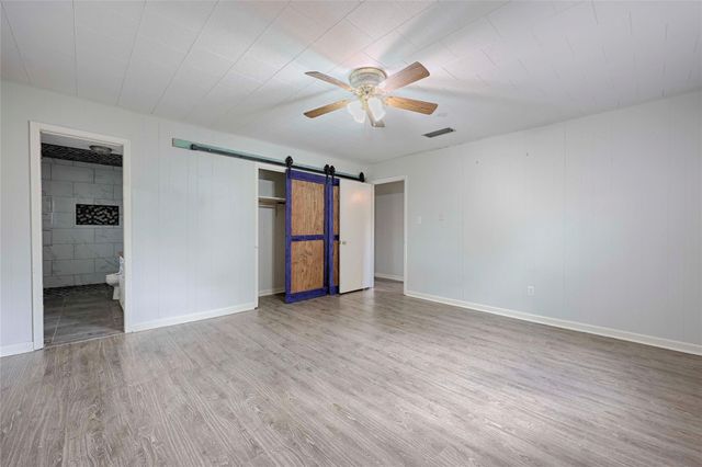 705 S La Grange Street, Flatonia, TX 78941