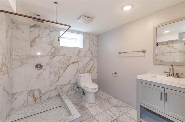 1511 E 49th Street, Kansas City, MO 64110