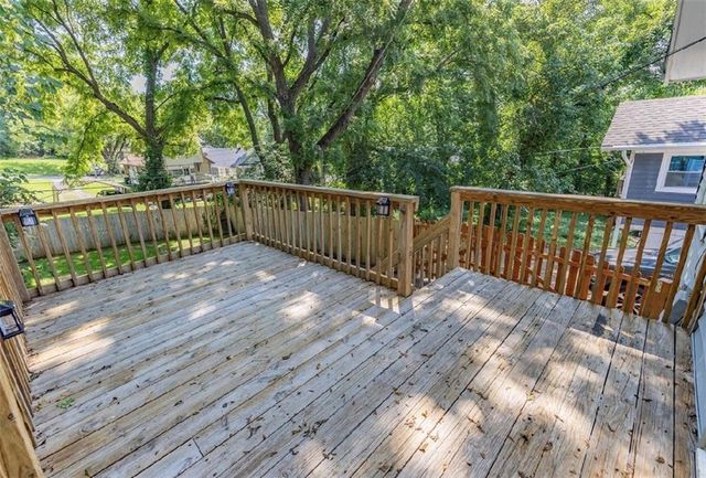 1511 E 49th Street, Kansas City, MO 64110