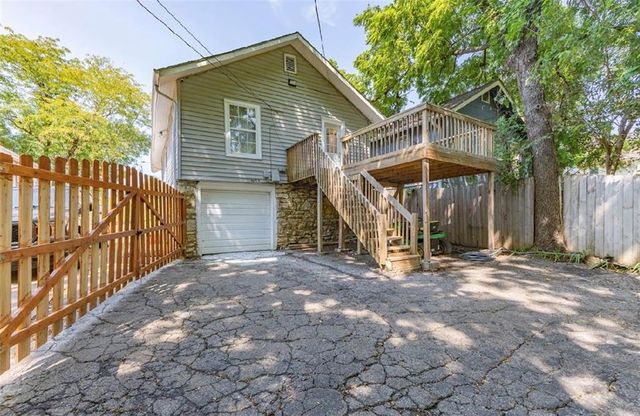 1511 E 49th Street, Kansas City, MO 64110