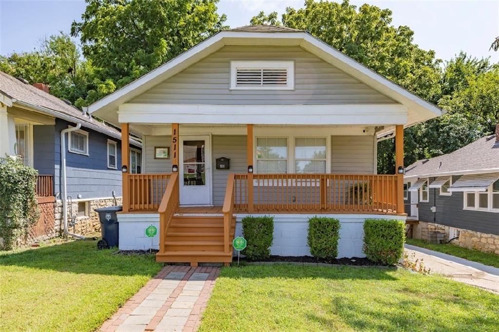 1511 E 49th Street, Kansas City, MO 64110