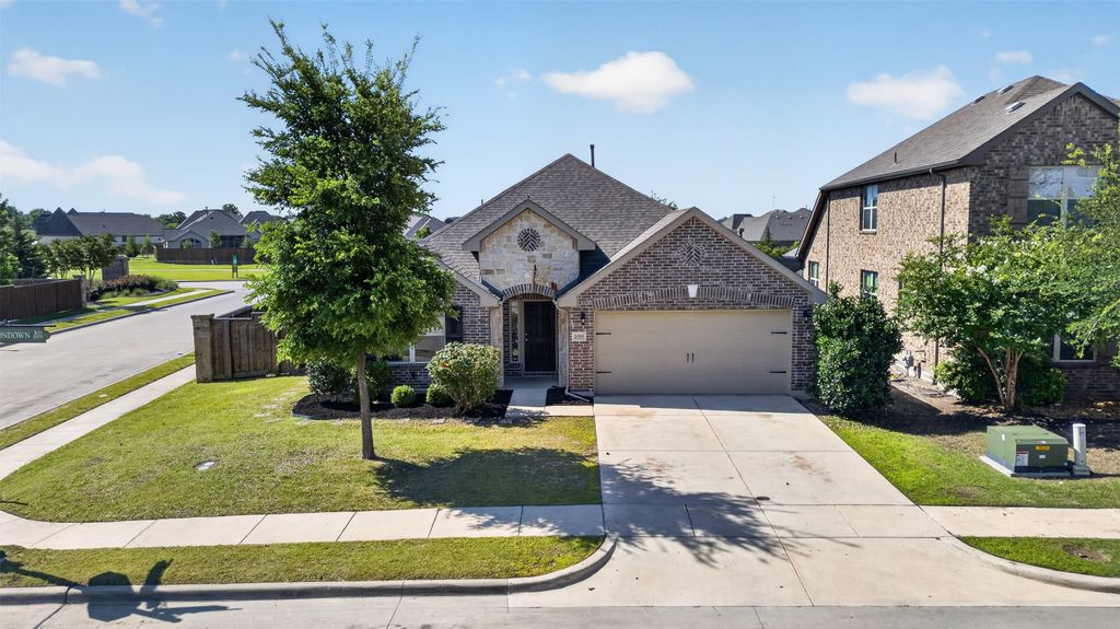 2051 Avondown Road, Forney, TX 75126
