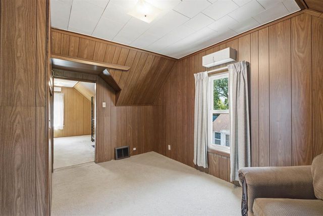 915 W HAWES AVENUE, Appleton, WI 54914