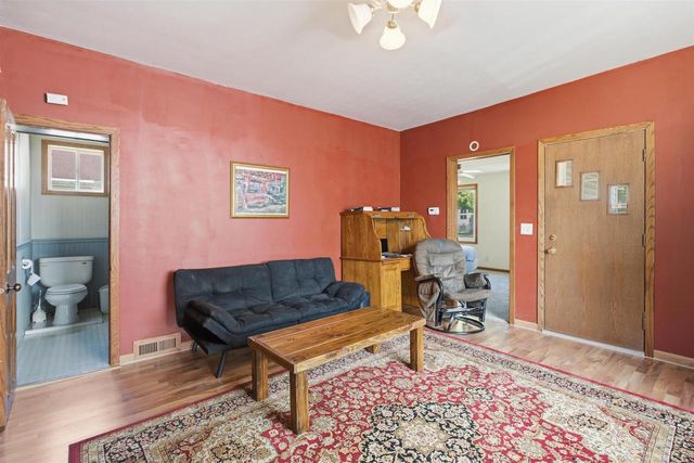 915 W HAWES AVENUE, Appleton, WI 54914
