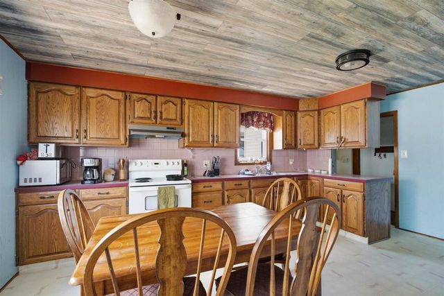 915 W HAWES AVENUE, Appleton, WI 54914