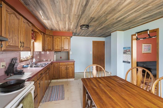 915 W HAWES AVENUE, Appleton, WI 54914