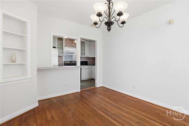 115 E 60th Street, Savannah, GA 31405