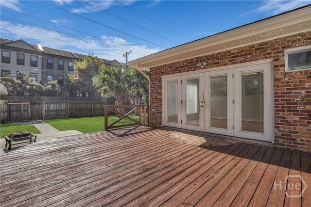 115 E 60th Street, Savannah, GA 31405