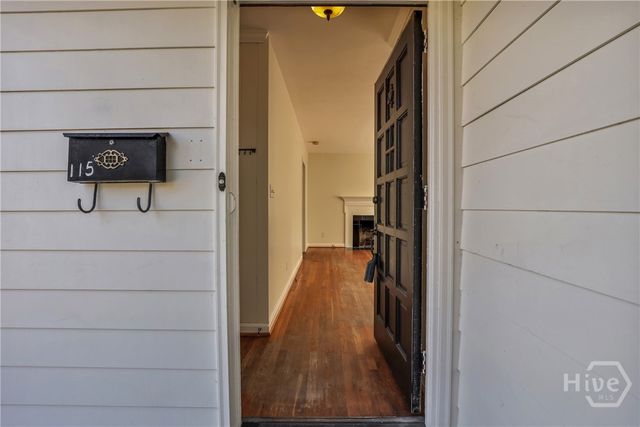 115 E 60th Street, Savannah, GA 31405