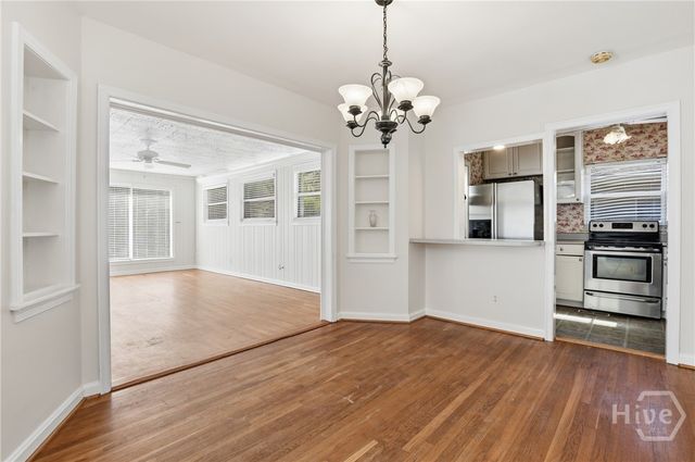 115 E 60th Street, Savannah, GA 31405