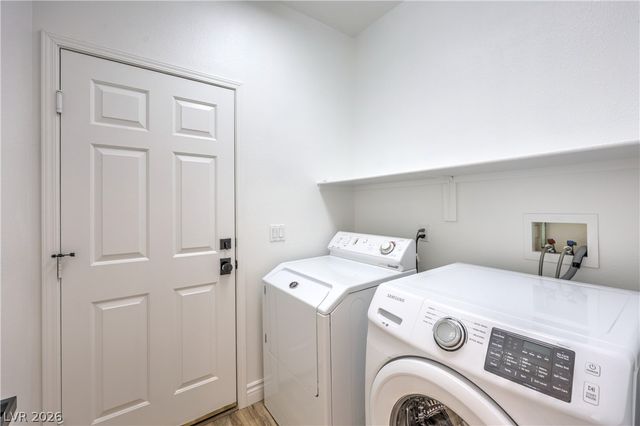 258 Casa Robles Street, Henderson, NV 89012