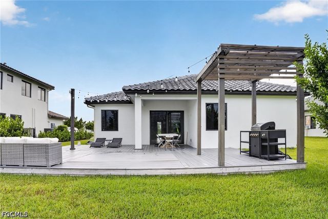 4978 Jovanne ST, Immokalee, FL 34142