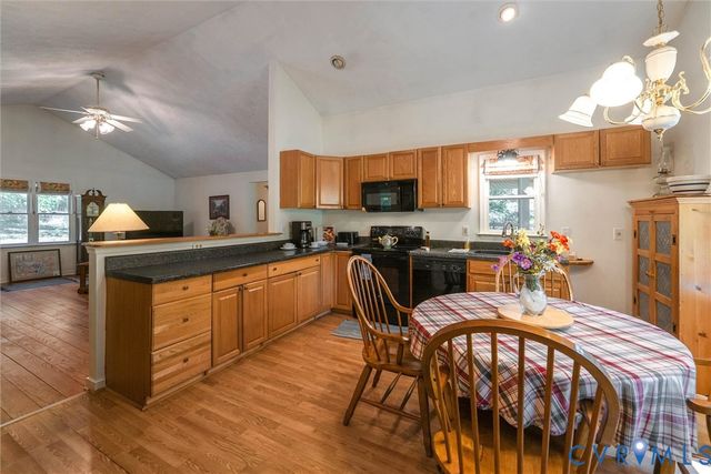 307 Whispering Pine Ln, Bumpass, VA 23024