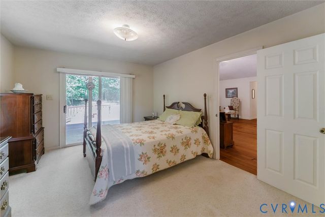 307 Whispering Pine Ln, Bumpass, VA 23024