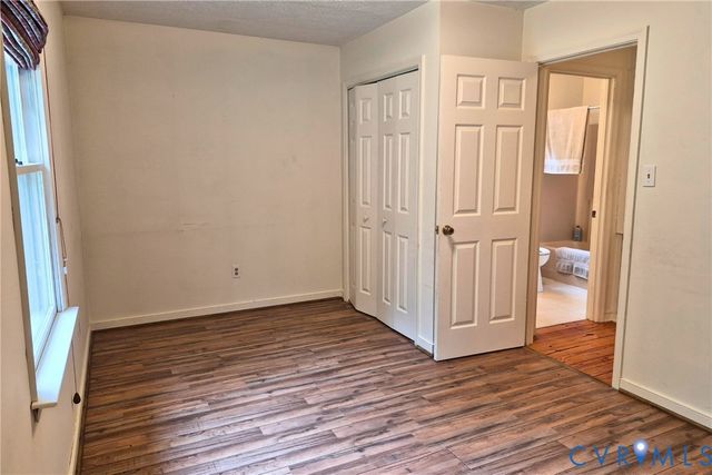 307 Whispering Pine Ln, Bumpass, VA 23024