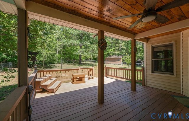 307 Whispering Pine Ln, Bumpass, VA 23024