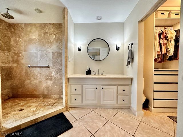 169 Baltusrol DR, Naples, FL 34113