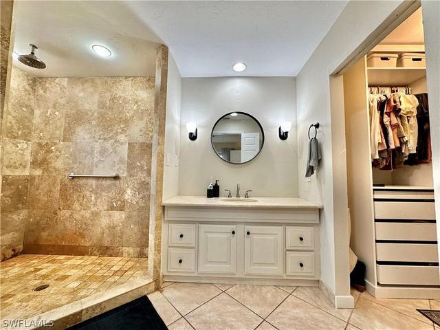 169 Baltusrol DR, Naples, FL 34113