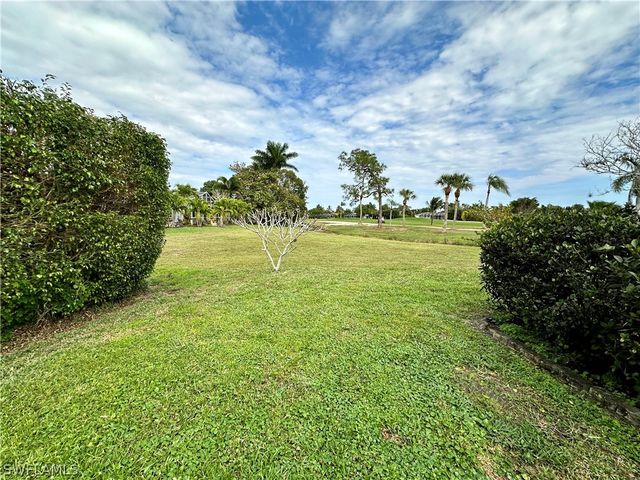 169 Baltusrol DR, Naples, FL 34113