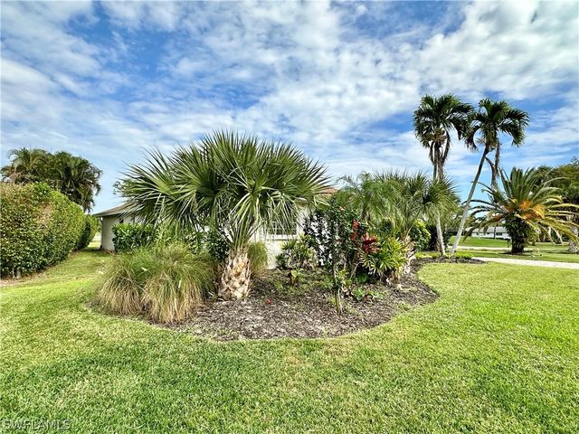 169 Baltusrol DR, Naples, FL 34113